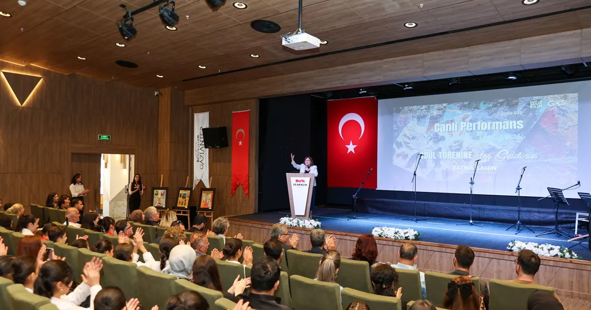 Gaziantep’te sanatla yükselen öğrenciler ödüllendirildi