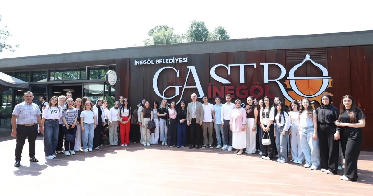 Bursa İnegöl'de Başkan Taban stajyer öğrencilerle buluştu