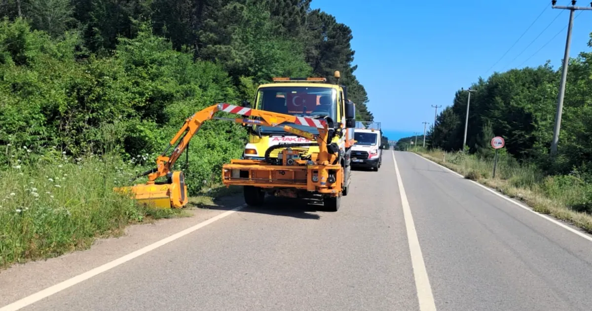 Kocaeli Kandıra’da yollar yaz sezonuna hazırlanıyor