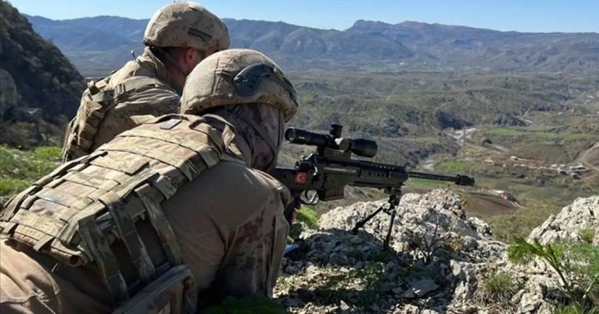 Son bir haftada 4 PKK’lı terörist teslim oldu, hudutlarda 298 kişi yakalandı