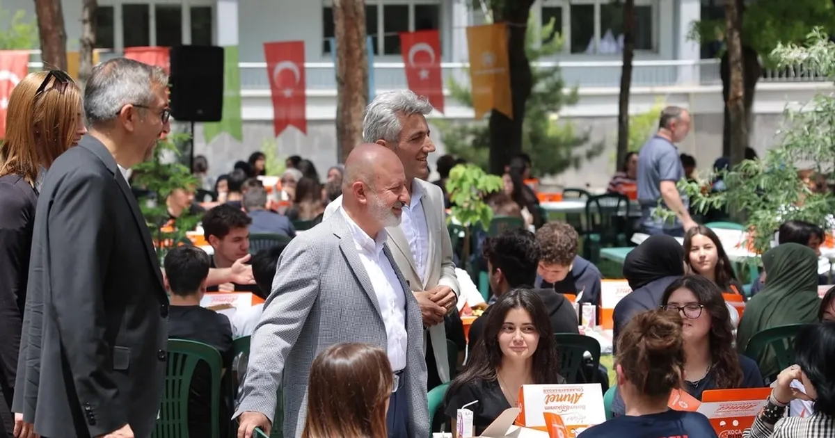 Koca Burger'in son adresi Sümer Fen Lisesi