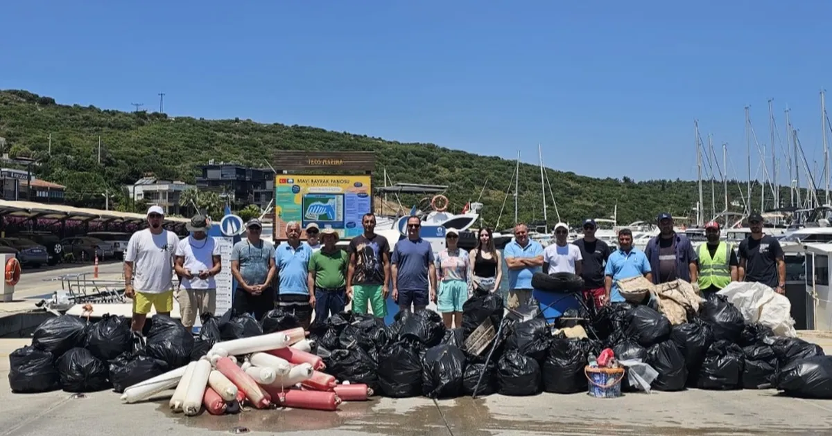 Sığacık koylarında yıllardır sessiz sedasız temizlik yapıyorlar - Gündem Haberleri