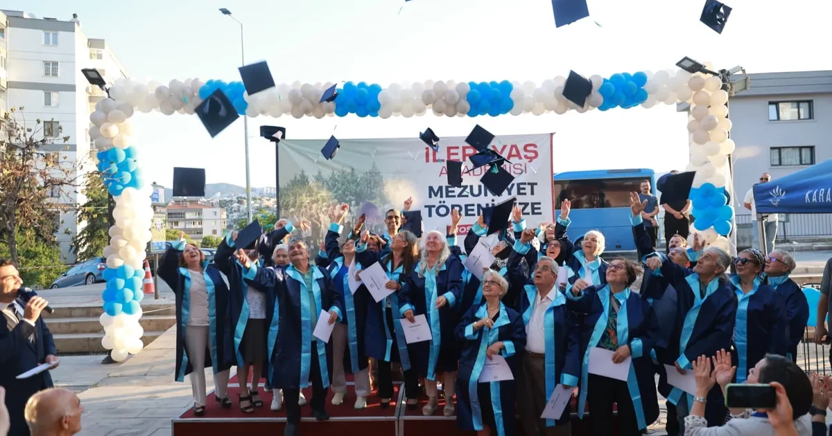 İzmir'de hayatlarının ikinci baharında kep sevinci - Eğitim Haberleri