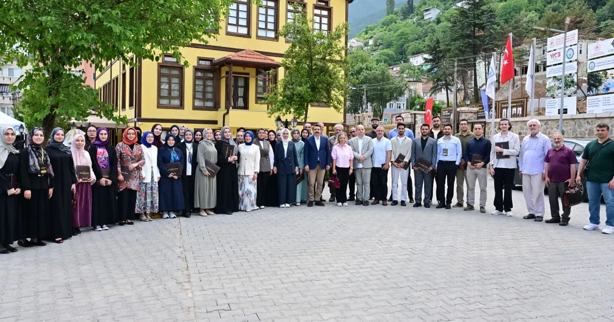 Yıldırım’da düşünen ve üreten gençler yetişiyor