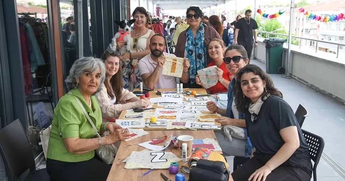 Esat Semt Hâli'nde renkli kermes - Gündem Haberleri