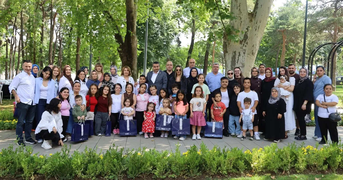 Akondroplazi bireyler Bursa'yı gezdi - Gündem Haberleri