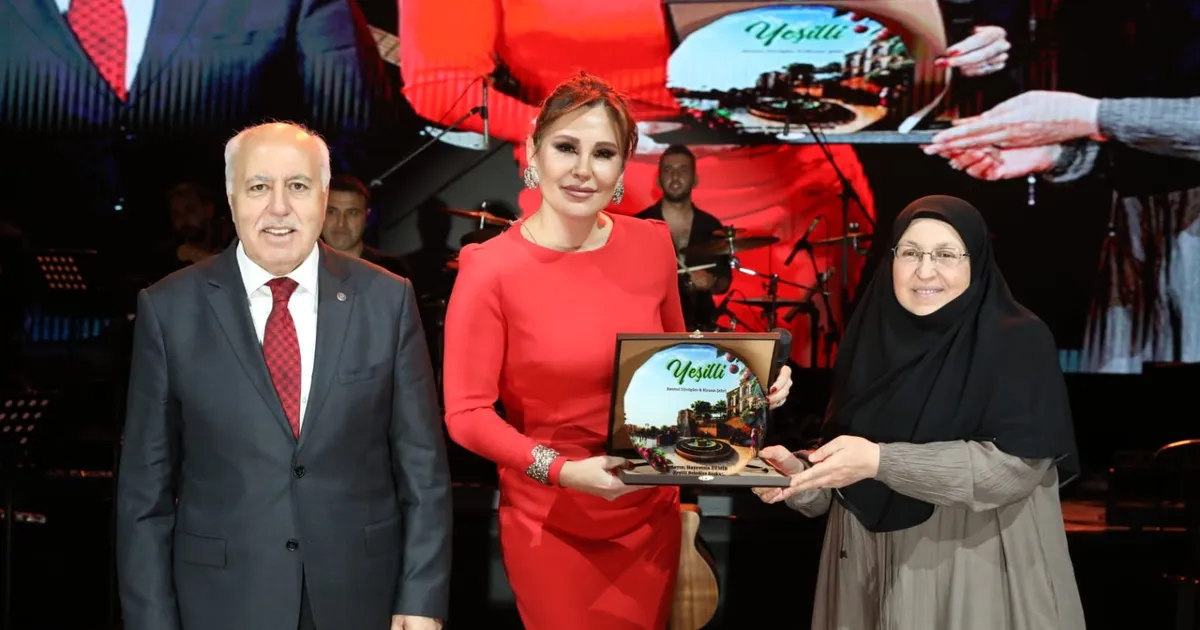 Mardin Yeşilli Kiraz Festivali'ne, Funda Ararlı final