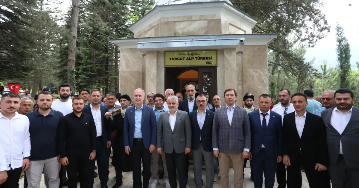 Bursa İnegöl'de Turgut Alp kabri başında anıldı