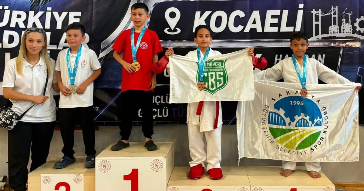 Sakarya'nın minik yıldızları Kocaeli’den 19 madalya ile döndü