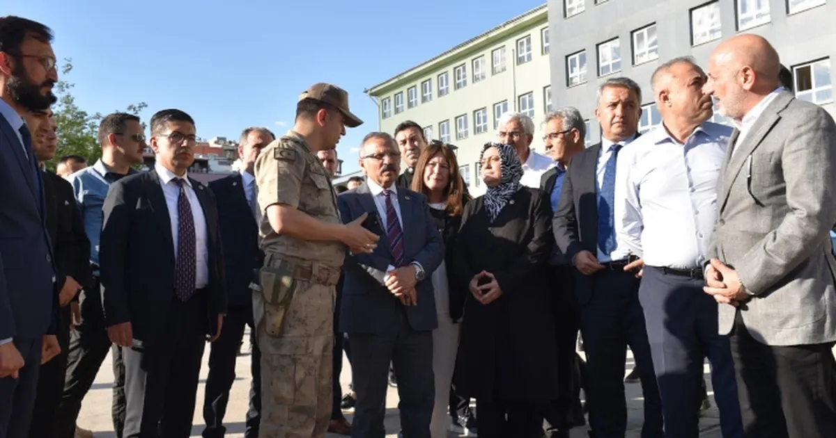 TBMM Komisyonu Siverek'te okul saldırıların nedenlerini araştırıyor