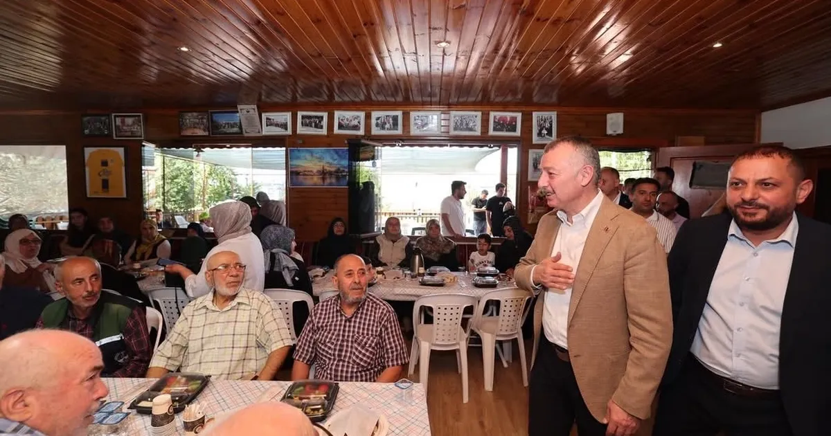 Kocaeli Yörüklerden Başkan Büyükakın’a şiirli karşılama