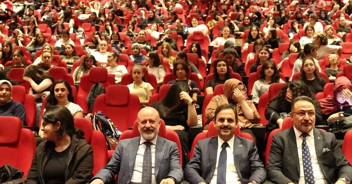 Kayseri Kocasinan'dan gençlere sosyal aktivite - Gündem Haberleri
