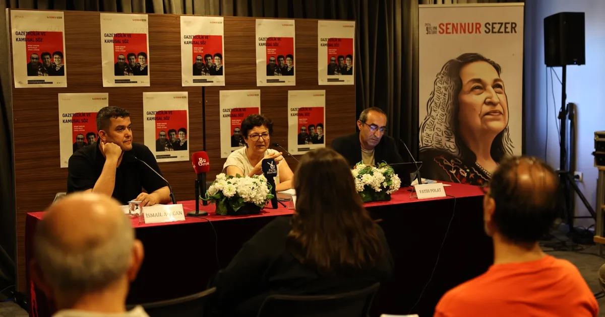 Bursa Nilüfer'de yılın yazarı Sennur Sezer’i çalışma arkadaşları anlattı