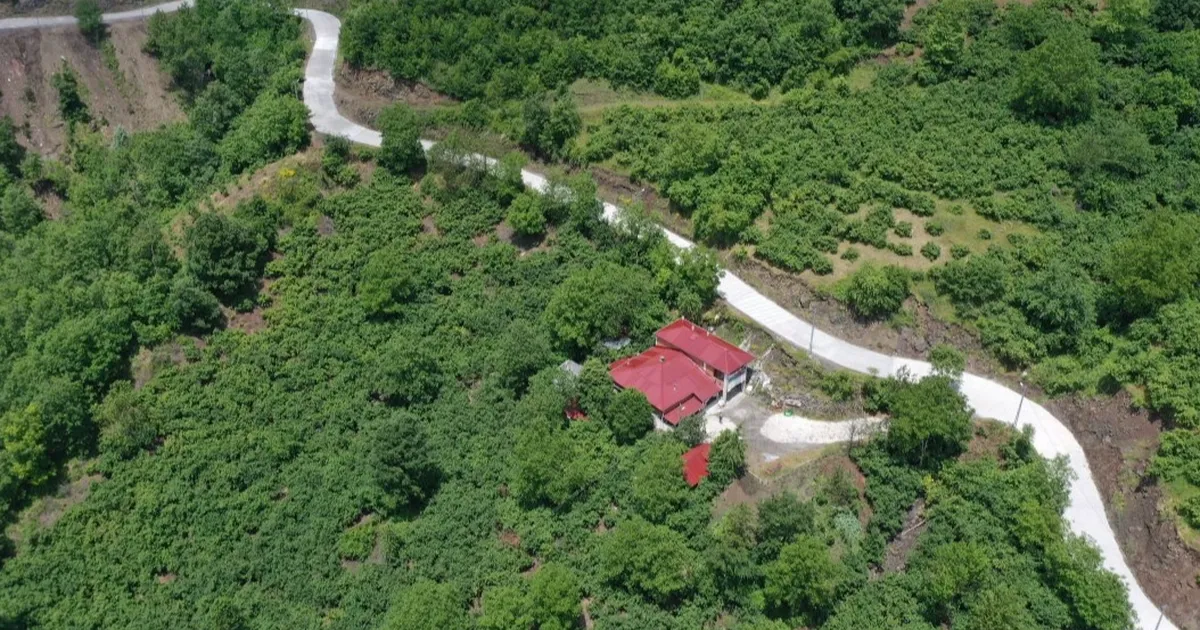 Ordu ile Tokat’ı bağlayan yolda beton çalışması