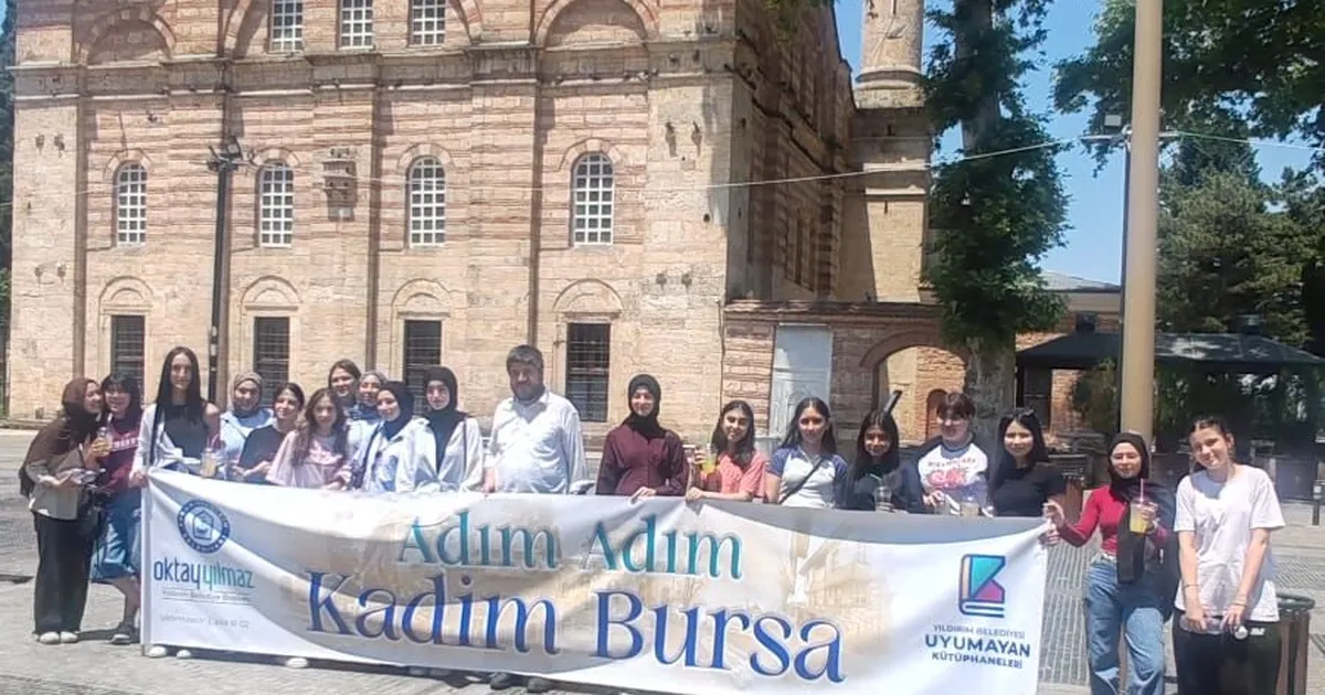 Bursa Yıldırım’da gençler tarihi yerinde keşfediyor