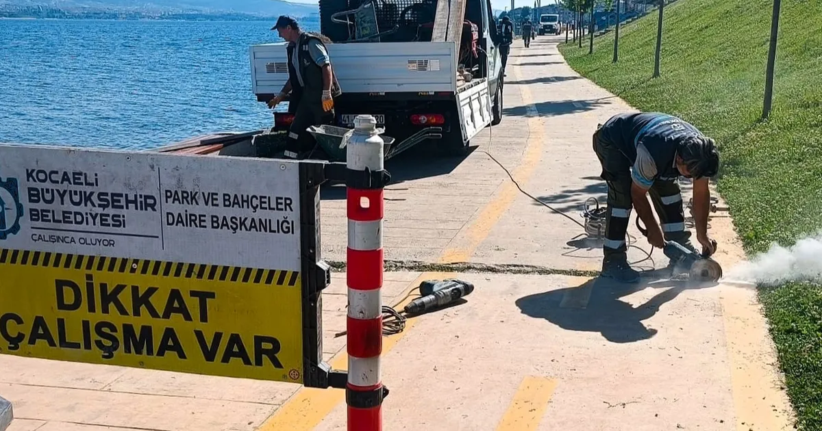 Kocaeli Büyükşehir bakım onarımı Değirmendere'de sürdürüyor