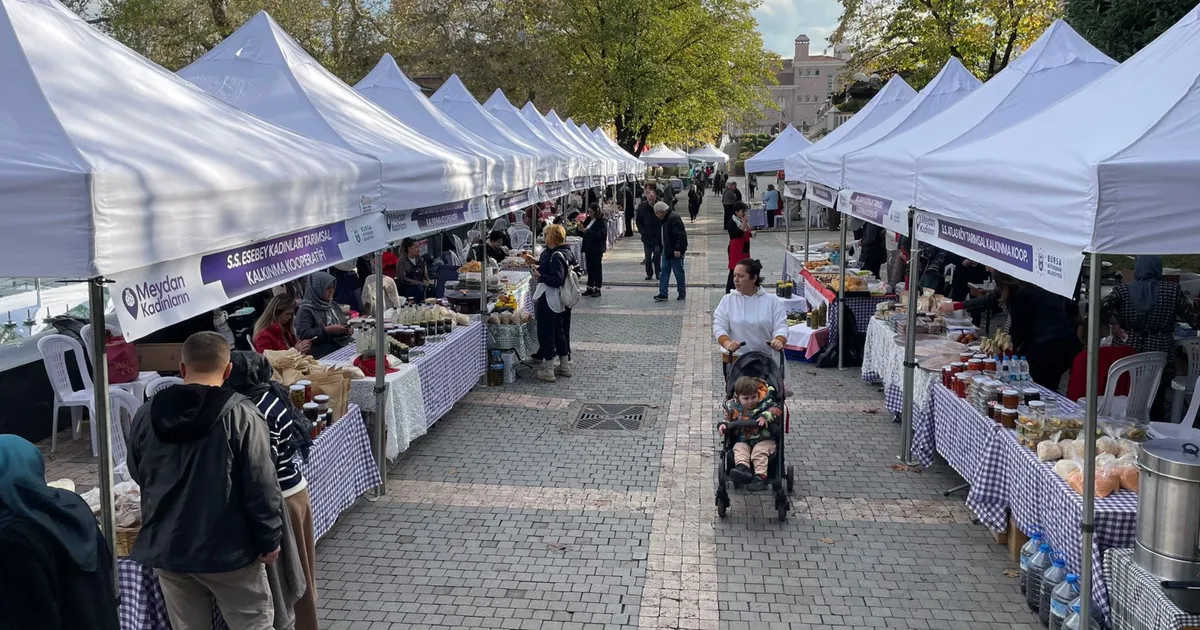 Bursa Heykel'de 'Meydan Kadınların'