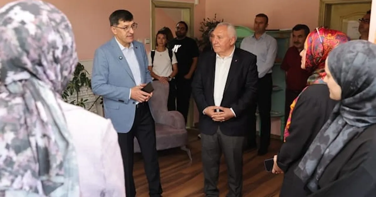 Kütahya'da Başkan Kahveci’den Özel Eğitim Merkezine ziyaret