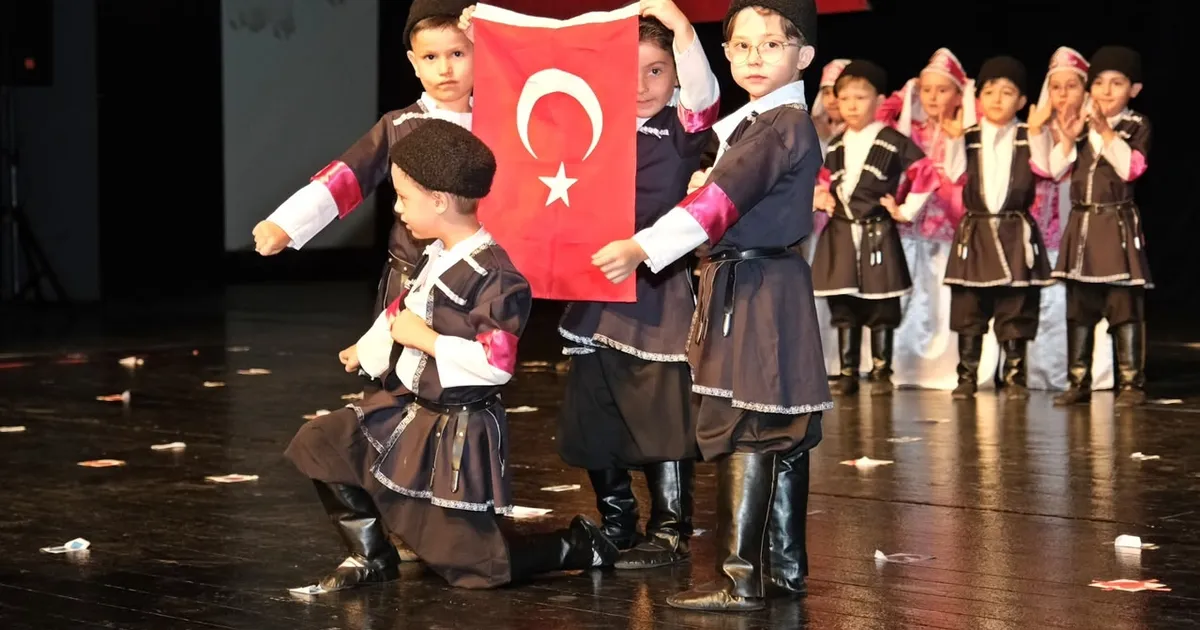 Bursa Yuvam’da yıl sonu coşkusu