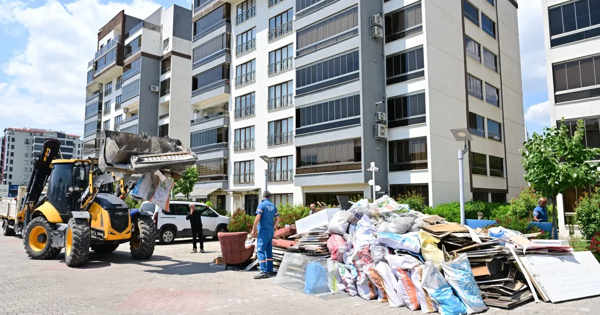 Bursa Yıldırım'daki yangının yaraları sarılıyor