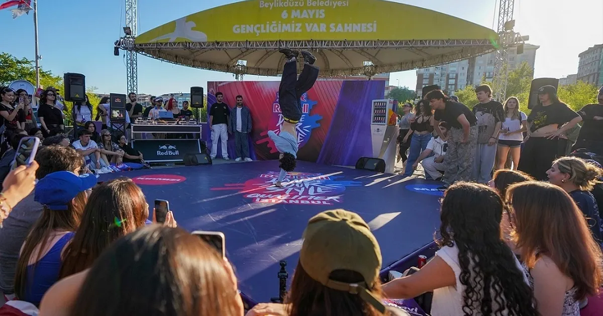 İstanbul Beylikdüzü’nde dans rüzgarı esti
