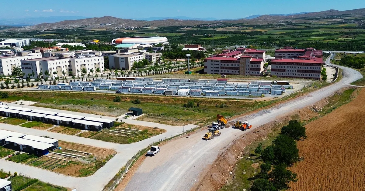 Malatya’da yol açma çalışmaları sürüyor
