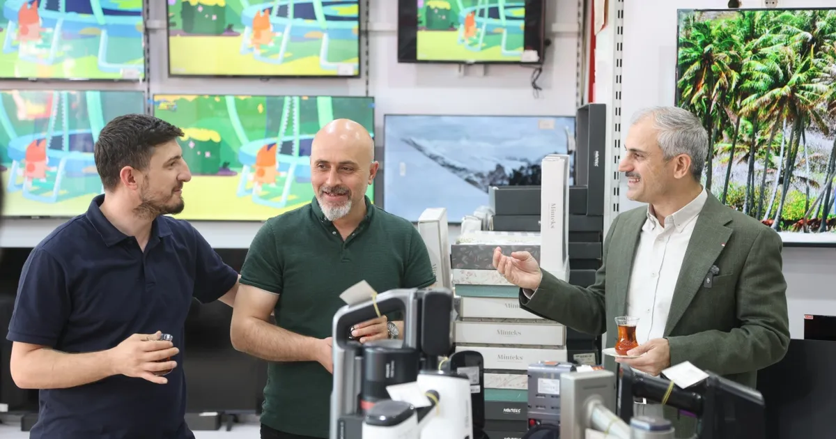 Çayırova'da Başkan Çiftçi esnaf turunda