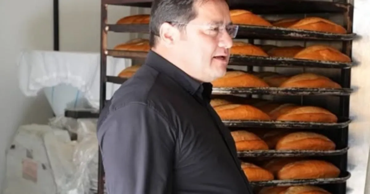 Bolvadin'de ekmek 15 TL olunca, 5 TL'lik Halk Ekmek'e rağbet arttı