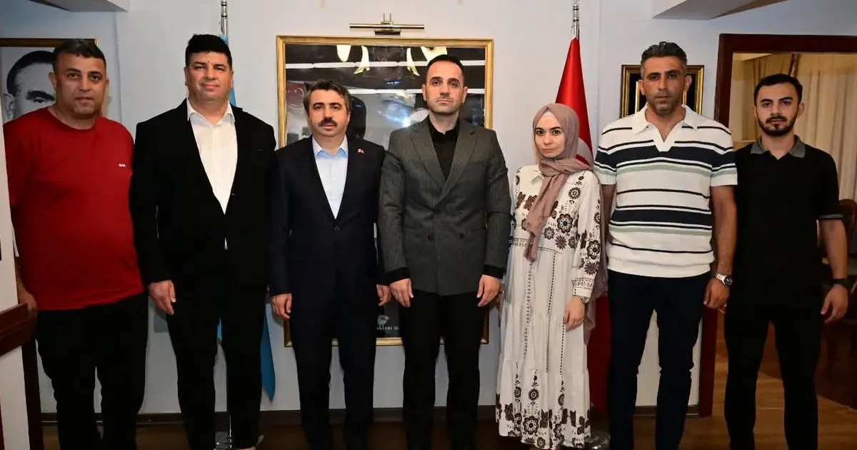 Bursa Yıldırım'da Başkan Yılmaz'dan Ülkü Ocakları'na ziyaret - Siyaset Haberleri