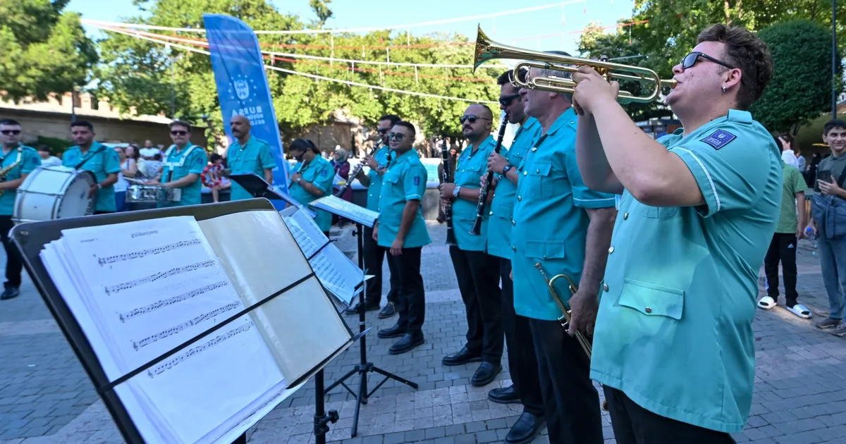 Bursa'da fetih coşkusu notalara yansıdı