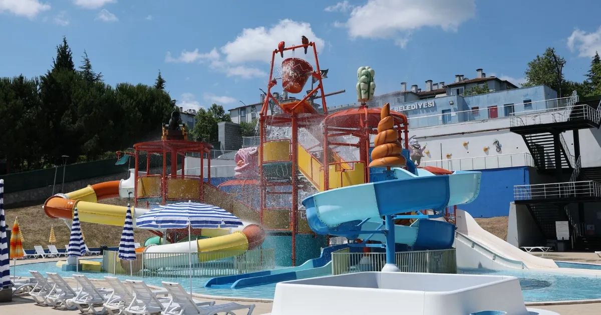 Kocaeli'de İzmit'te Aquaparkı yaz sezonunu açıyor