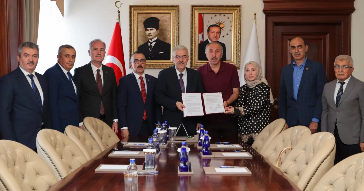 Bursa İnegöl’e sağlık ve eğitim alanında iki yeni yatırım... Bağış protokolleri imzalandı