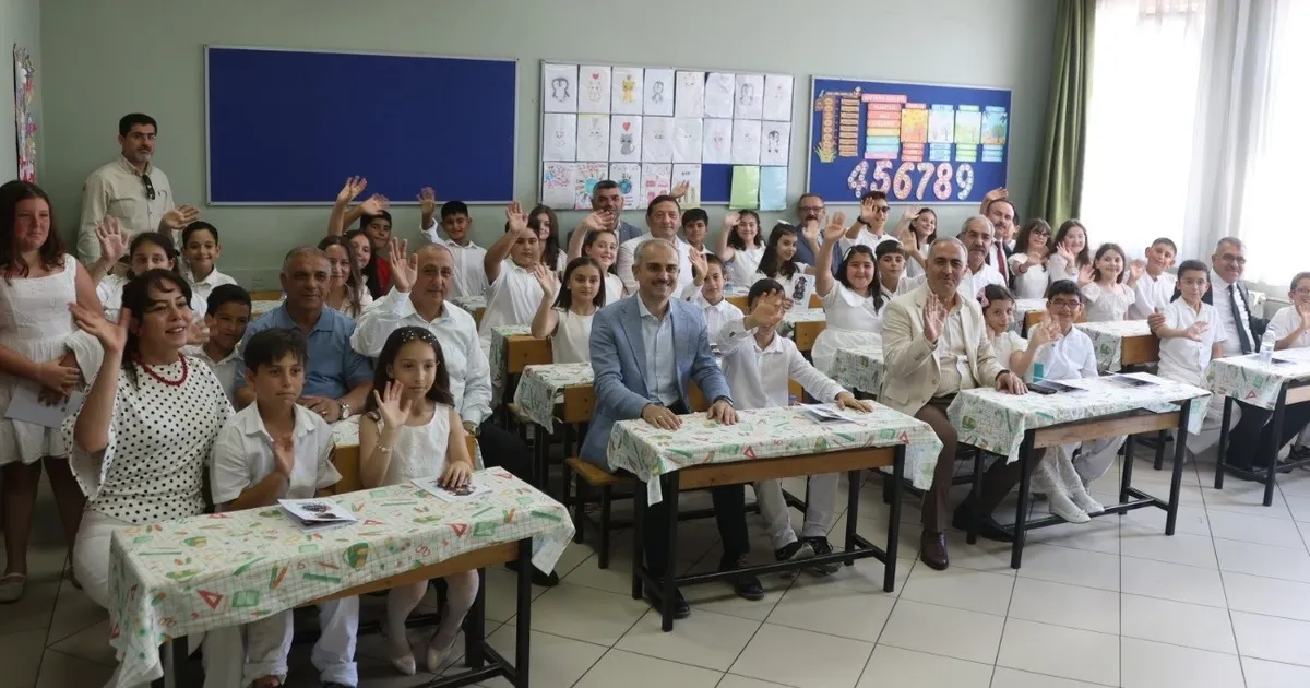 Kocaeli Çayırova’da karne heyecanı