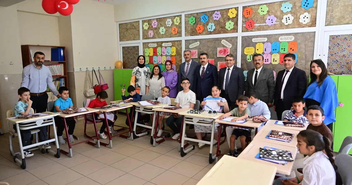 Bursa Yıldırım’da karne heyecanı