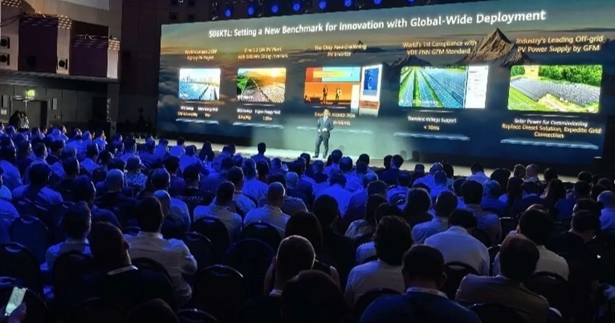 Beş teknolojik atılım... Huawei, yeni nesil şebeke oluşturucu ESS Platformu LUTERRA®'yı piyasaya sürdü