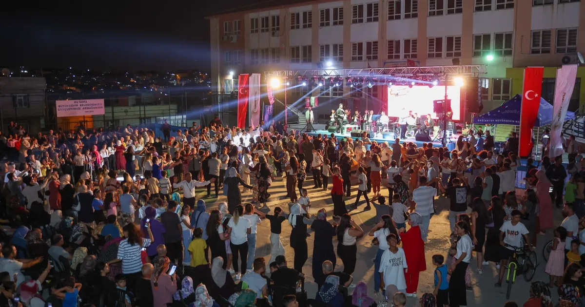 Mahallemde Konser Var başlıyor - Magazin Haberleri