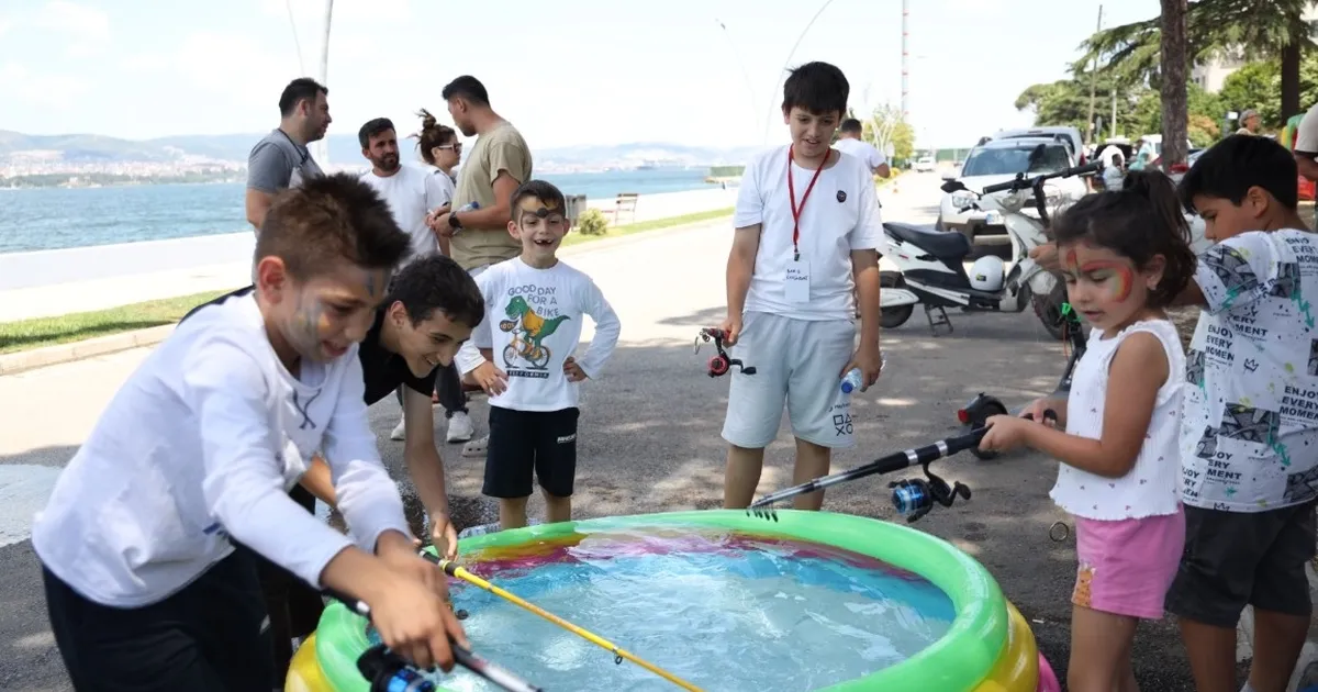 Deniz Festivali, Kocaeli Değirmendere’yi renklendirdi
