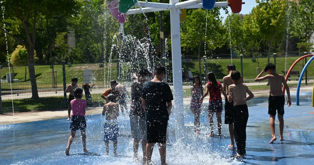 Manisa Büyükşehir'den 'Fresh Park' serinliği