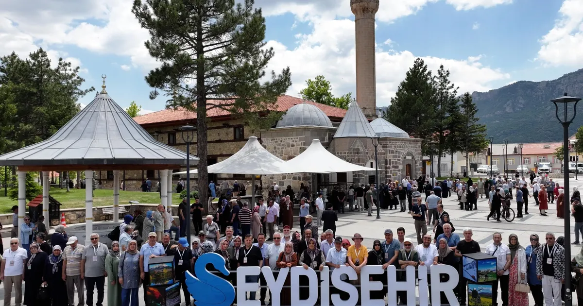 Konya Büyükşehir'den il genelindeki emeklilere kültür turu... İlk gezi Seydişehir ve Beyşehir'e