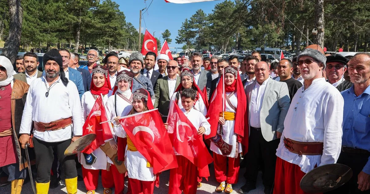 Bursa'da Başkan Vekili Biba’dan dağ yöresine entegre tesis sözü