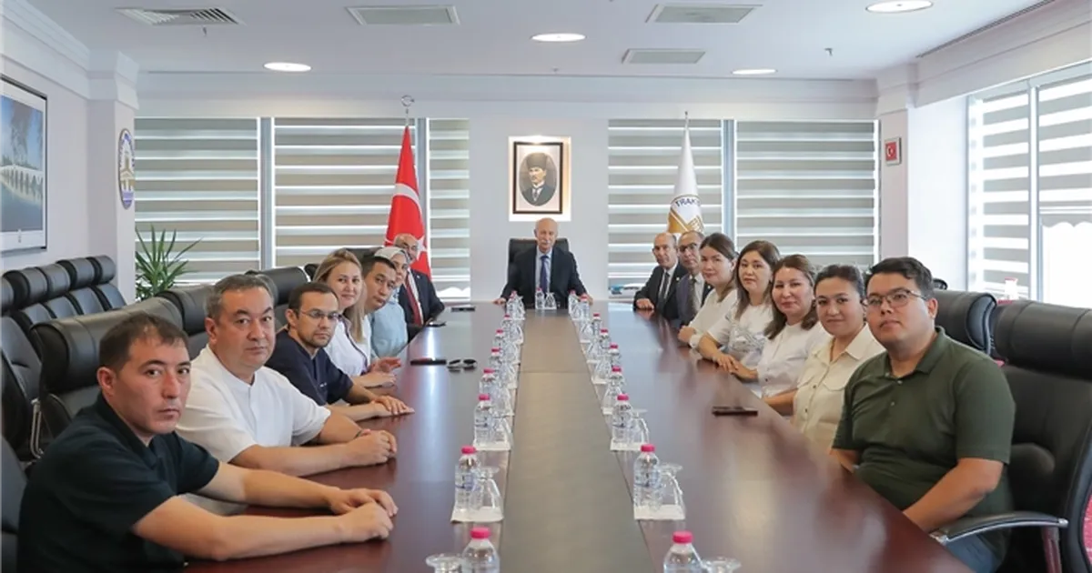 Kazakistanlı hekimler Trakya Üniversitesi'nde eğitimlerini tamamladı