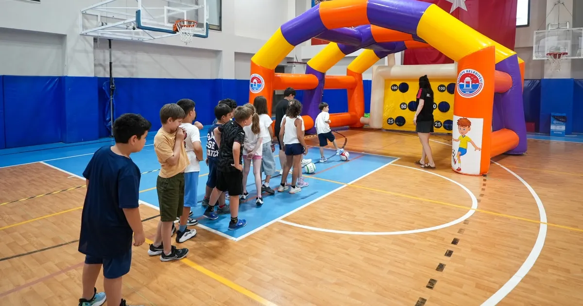İstanbul Maltepe'de 'yaz' dersleri başladı
