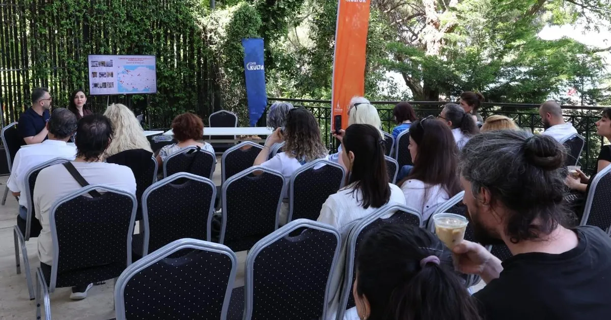 İzmir Şato’da “Şehrin Panoları” hayat buldu