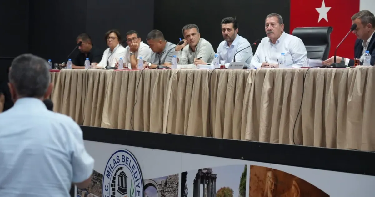 Muğla Milas'ta Başkan Topuz muhtarları dinledi