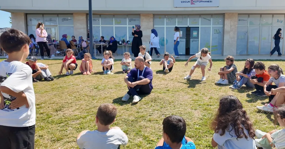 Kocaeli'de “Sayfalardan Sofraya” ile 250 öğrenci aynı masada
