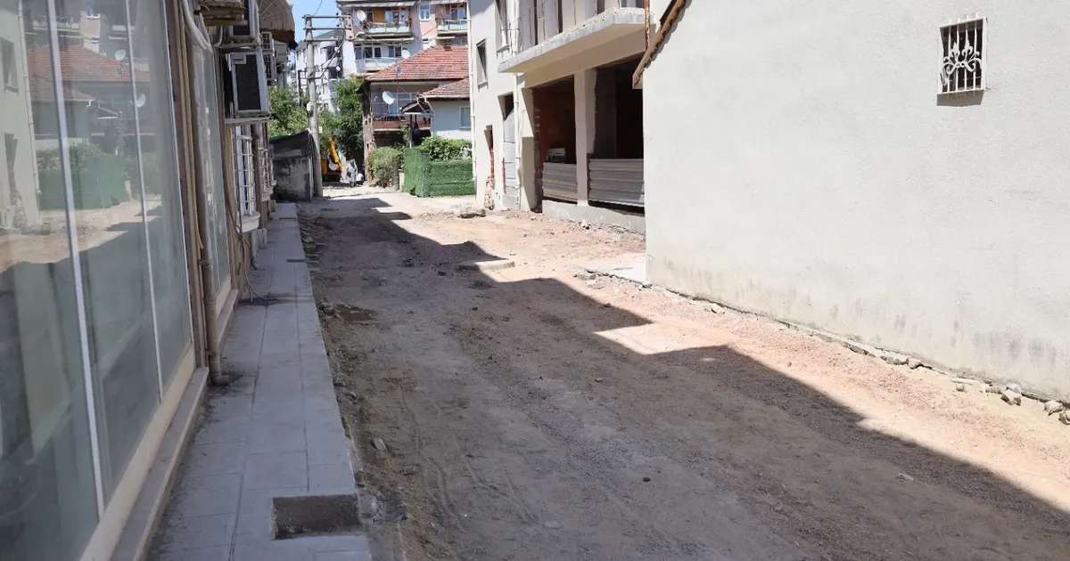 İzmit'te Mehmet Ali Paşa’da yoğun parke mesaisi - Gündem Haberleri
