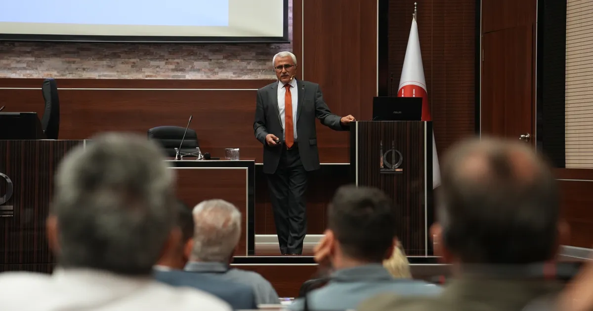 Ankara Keçiören'de belediye personeline hizmet içi eğitim