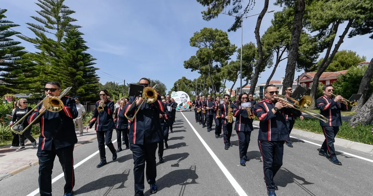 İzmir'in tarihine 83 yıldır 'müzikle' tanıklık ediyorlar