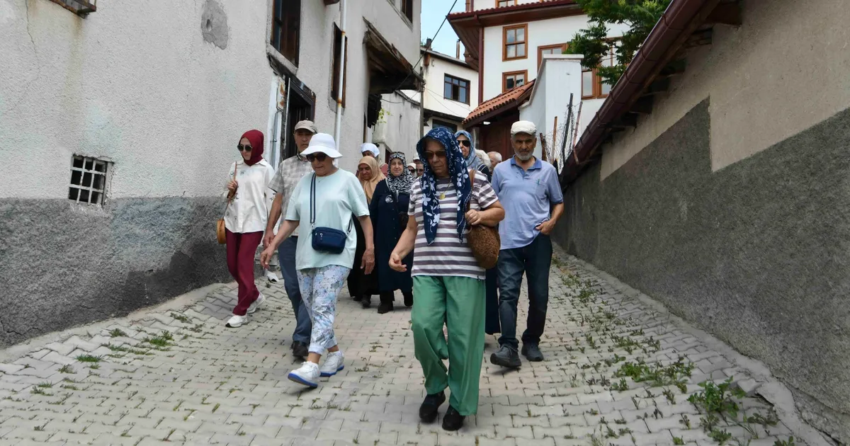 Başkentliler ücretsiz Kent Gezileri ile Ankara’yı keşfediyor
