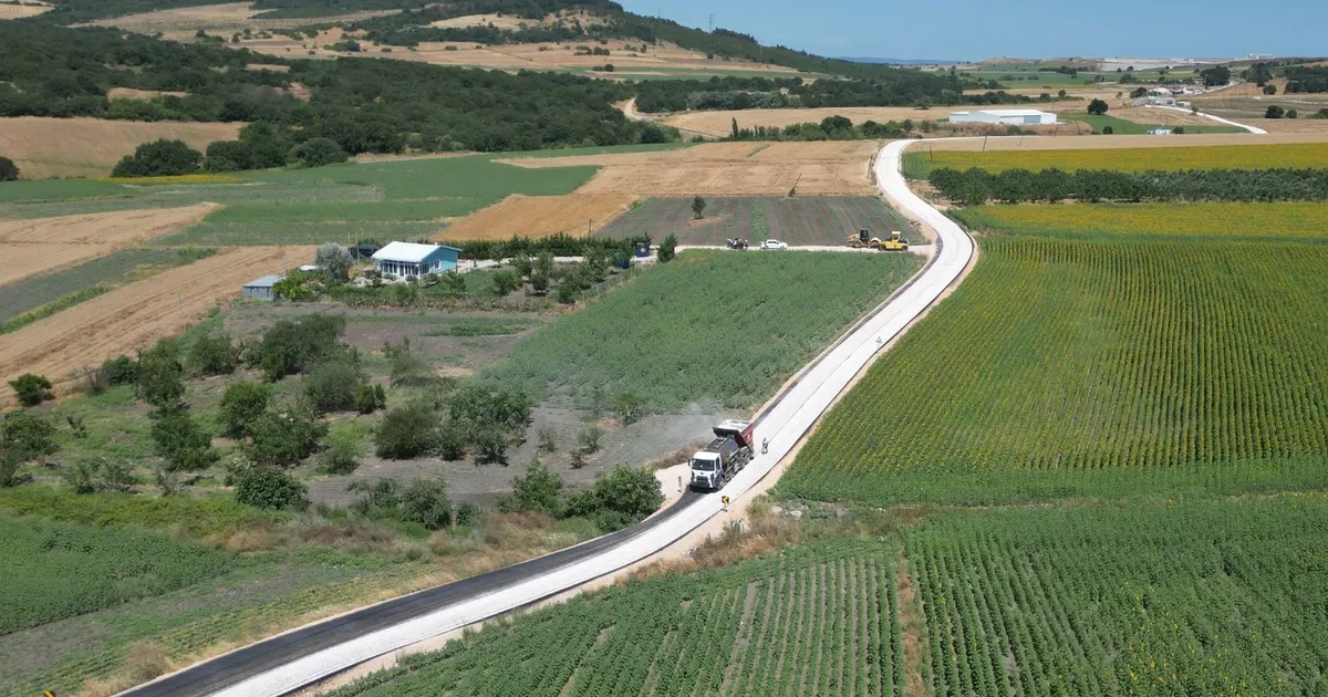 Bursa Büyükşehir Nilüfer'de yolları yeniliyor
